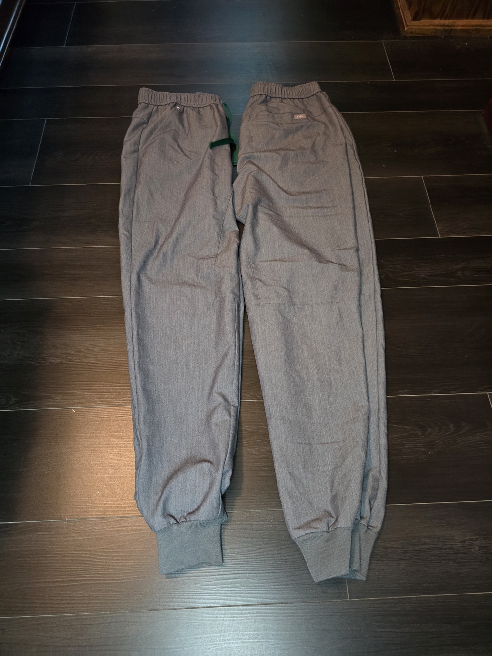 Figs Women's Charcoal Jogger Scrub Pants